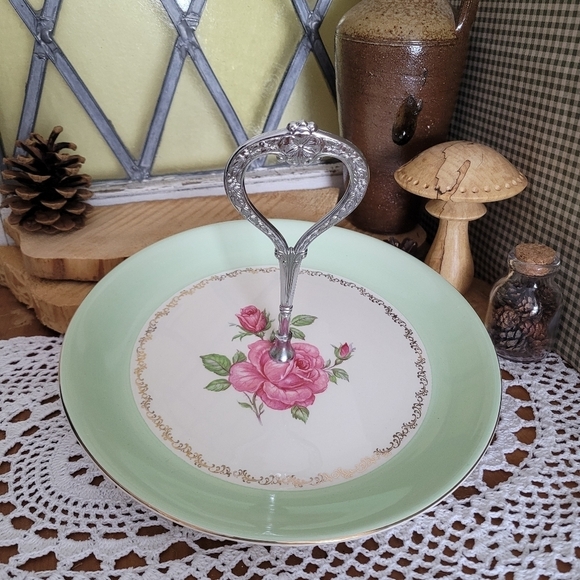 Vintage Floral Serving Tray with Handle - Picture 1 of 9